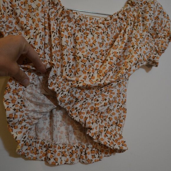 Heart and Arrow Peasant Style Blouse Short Ruffles White-Brown Floral Girls 14 - Picture 3 of 7